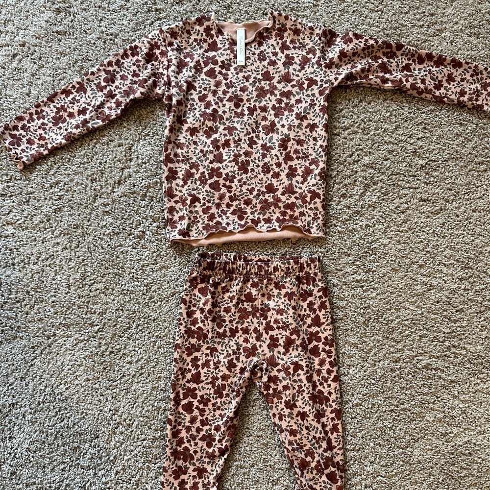 Rylee & Cru Floral Outfit - Top & Bottom like new!
